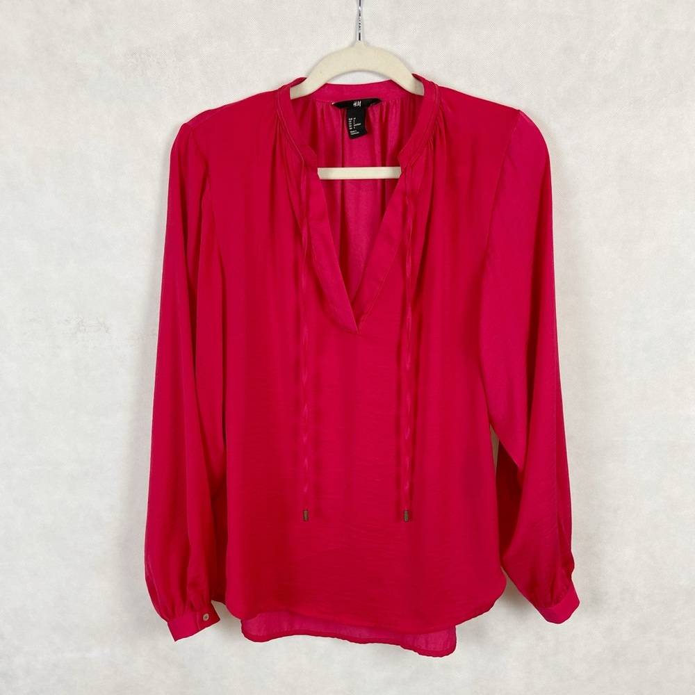 H&M v neck long sleeve blouse